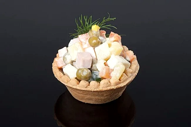 Тарталетки с салатом «Столичный» (10 шт.)